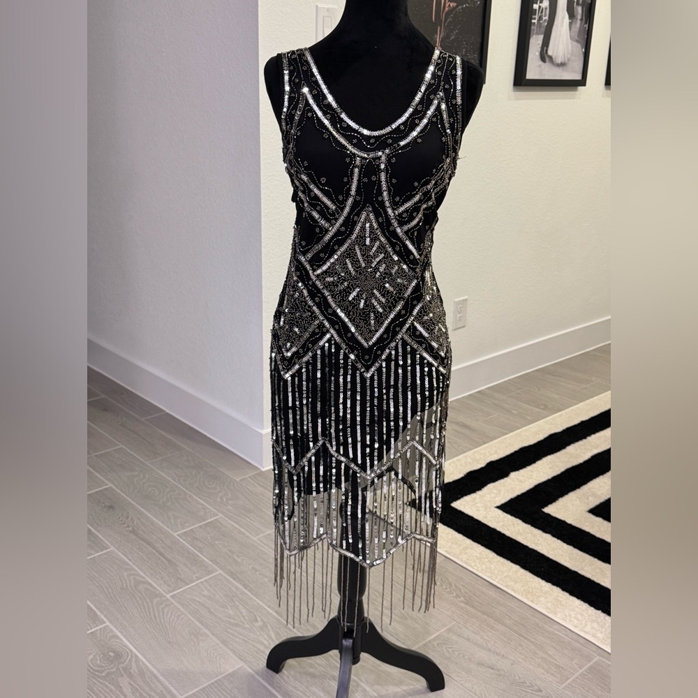 GATSBY LADY Art Deco Fringe Flapper Black Sequin Beaded Dress Size 4 VGUC - Picture 1 of 8